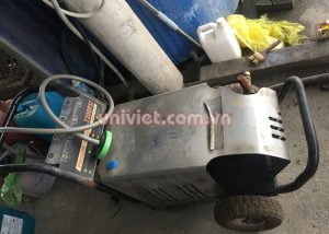 máy rửa xe cũ