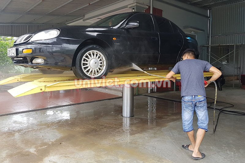 Tổng hợp kinh nghiệm chọn mua cầu nâng 1 trụ rửa xe