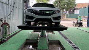 Cầu nâng 1 trụ rửa xe ô tô