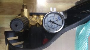 Chỉnh áp lực máy rửa xe như thế nào?