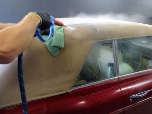chăm sóc xe bằng hơi nước nóng