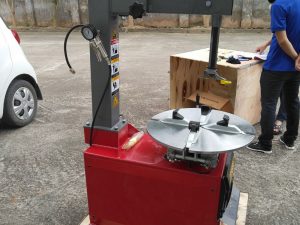 Máy ra vào lốp xe ô tô MYBEST GS21