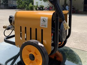 Máy rửa xe cao áp UNIVIET UV-1145TTS