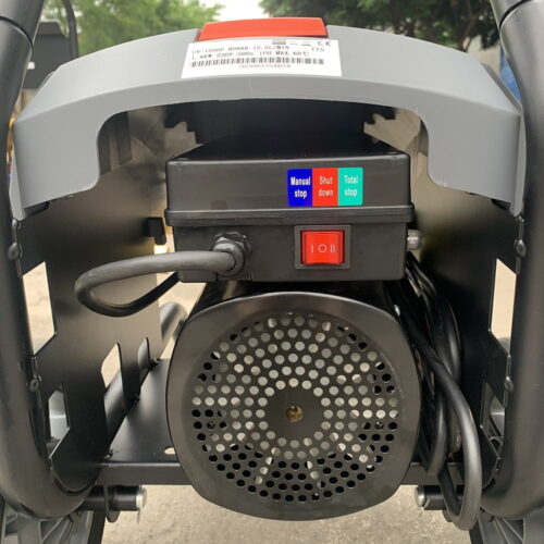 Máy rửa xe UNIVIET UV-2200P