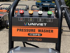Máy rửa xe cao áp UNIVIET UV-1750