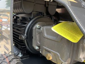 Máy rửa xe cao áp UNIVIET UV-1750