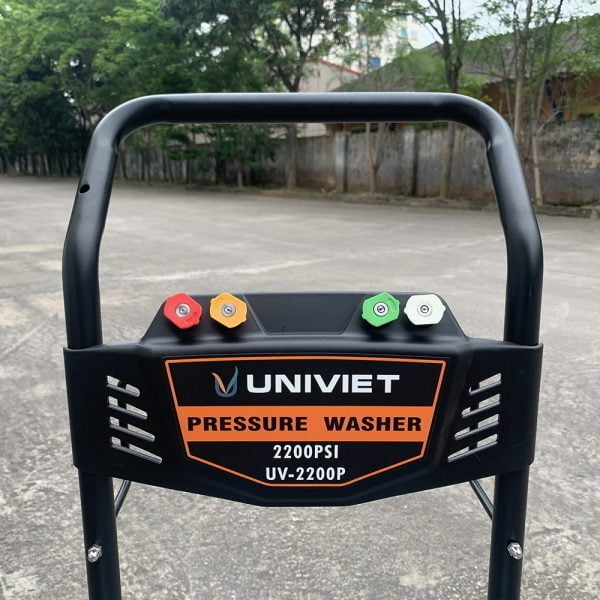 Máy rửa xe cao áp UNIVIET UV-2200P