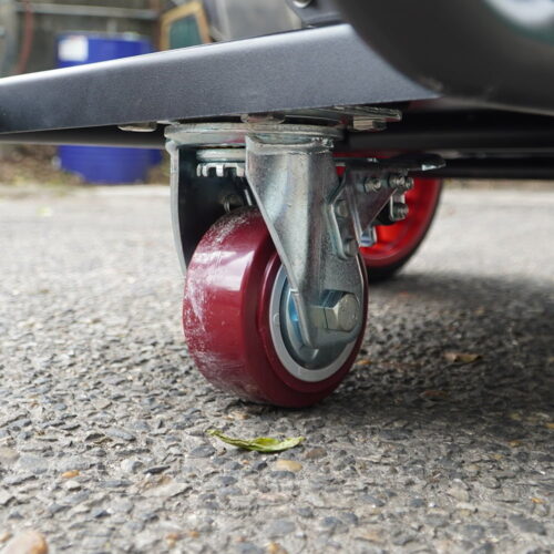 Máy rửa xe cao áp UNIVIET UV-3600 28 Máy rửa xe cao áp UNIVIET UV-3600