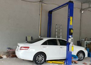 cầu nâng 2 trụ giằng trên