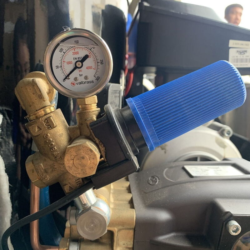Máy rửa xe nước nóng lạnh Mazzoni MH3001