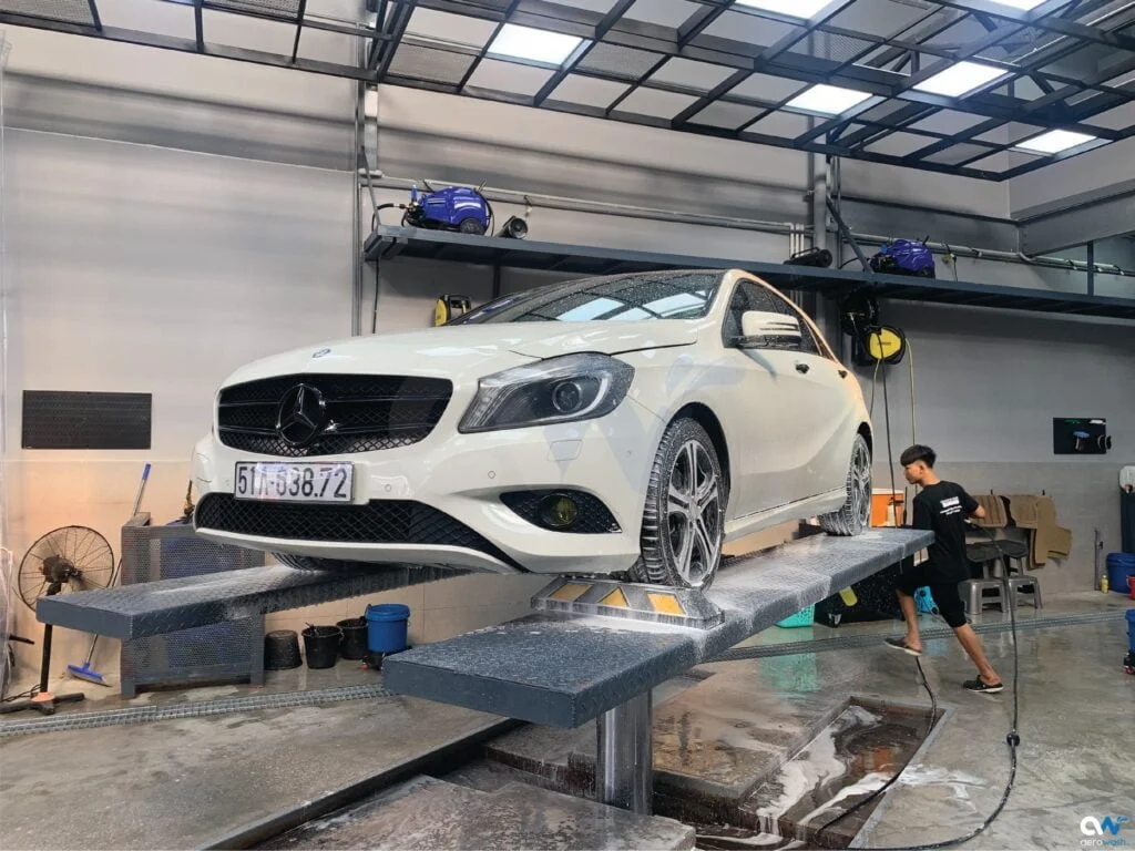 Hình ảnh rửa xe tại AeroWash - Chuỗi Rửa Xe Đúng Cách