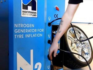 Máy bơm khí nito có tác dụng gì? Có nên sử dụng bơm khí nitơ cho xe không?