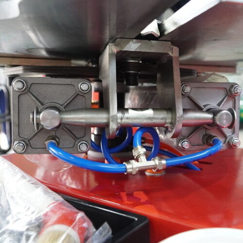 Máy ra vào lốp xe ô tô UNIVIET U-28H 24 Máy ra vào lốp xe ô tô UNIVIET U-28H