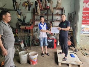 Ky-hop-dong-voi-anh-duc