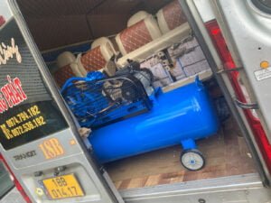 Ban-giao-thiet-bi-rua-xe