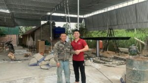 ky-hop-dong-voi-anh-Tien