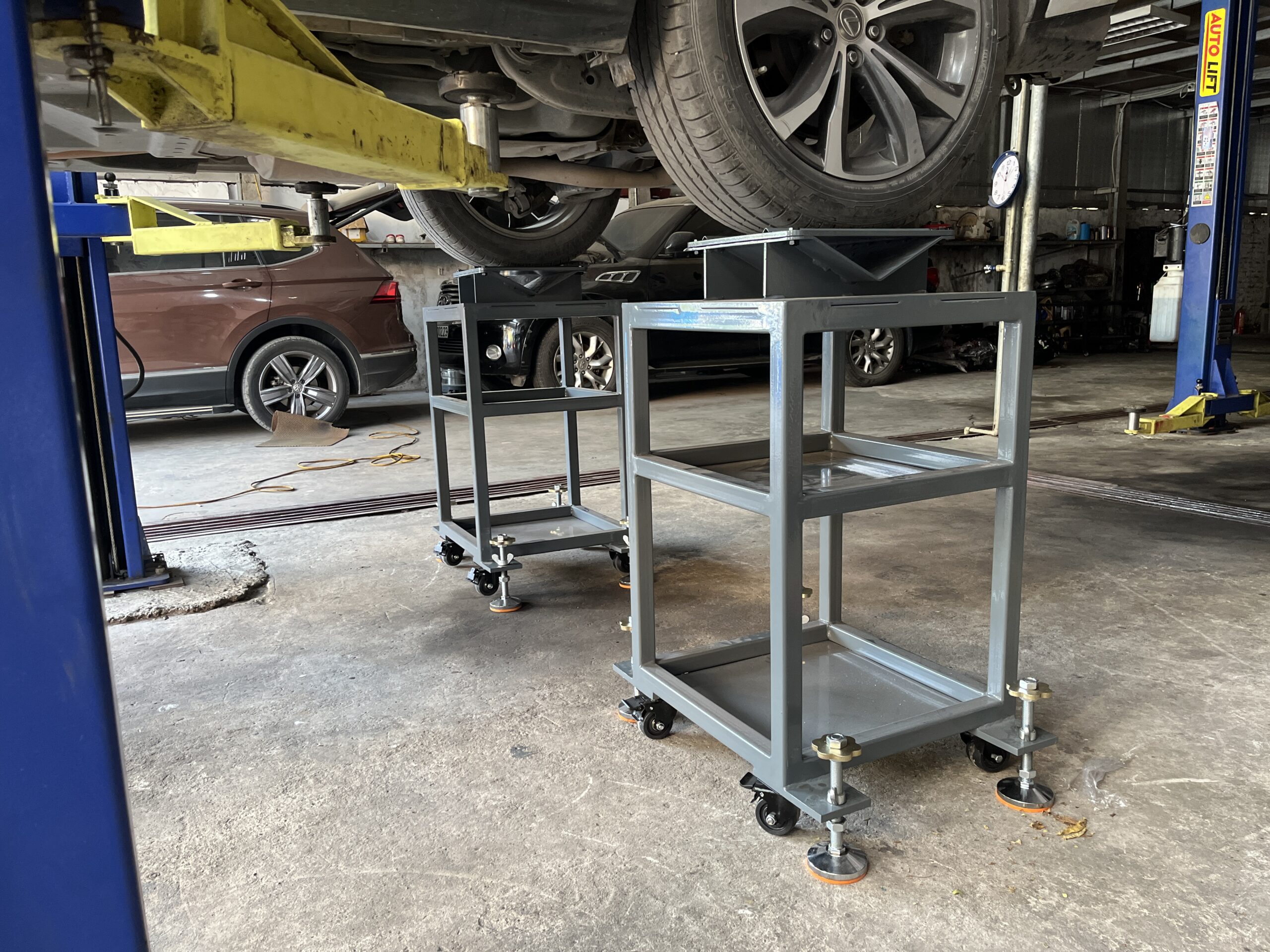 Máy tạo rung lắc kiểm tra gầm và tiếng ồn xe UNIVIET UV-4.5 8 Máy tạo rung lắc kiểm tra gầm và tiếng ồn xe UNIVIET UV-4.5