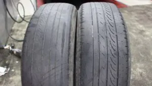 Hình ảnh lốp ô tô bị mòn