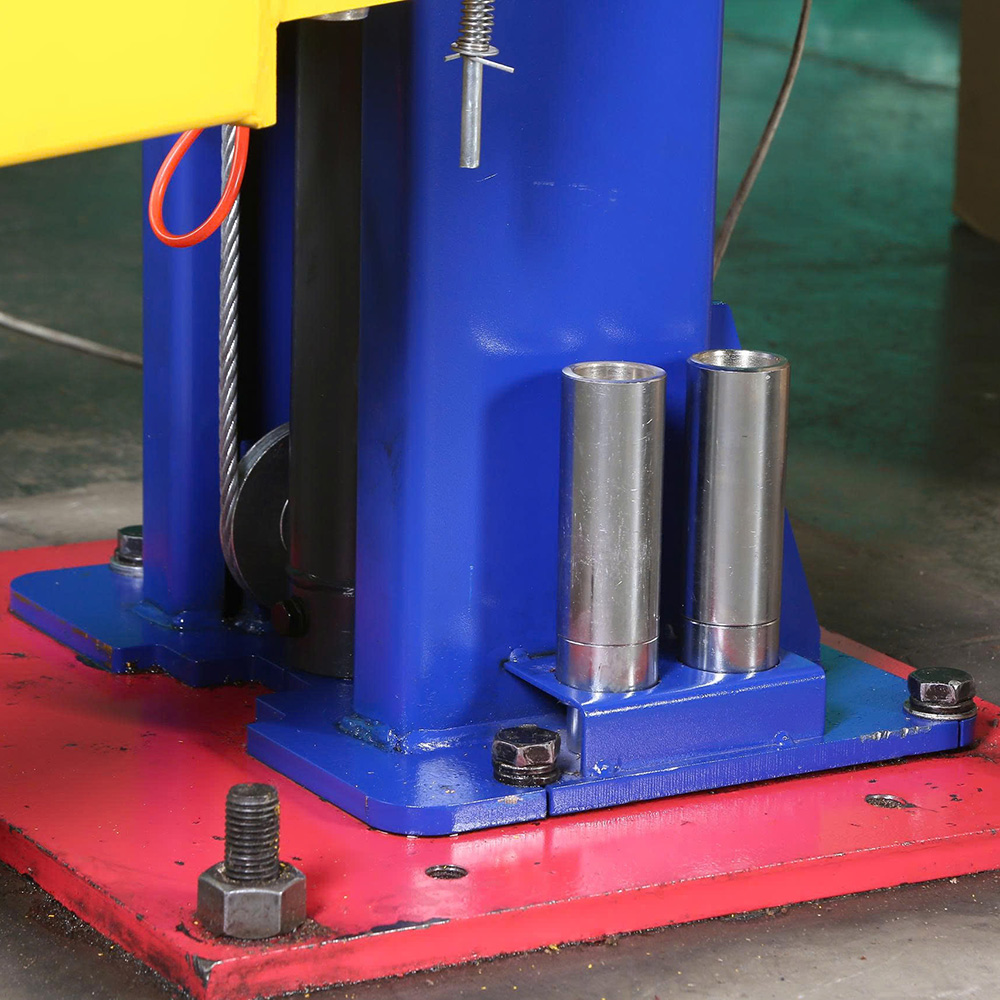 Cầu nâng 2 trụ giằng trên UNIVIET QY363 4 Cầu nâng 2 trụ giằng trên UNIVIET QY363