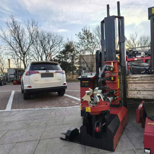 Máy ra vào lốp xe tải đứng đa dụng lắp trên xe lưu động UNIVIET U609-SDL