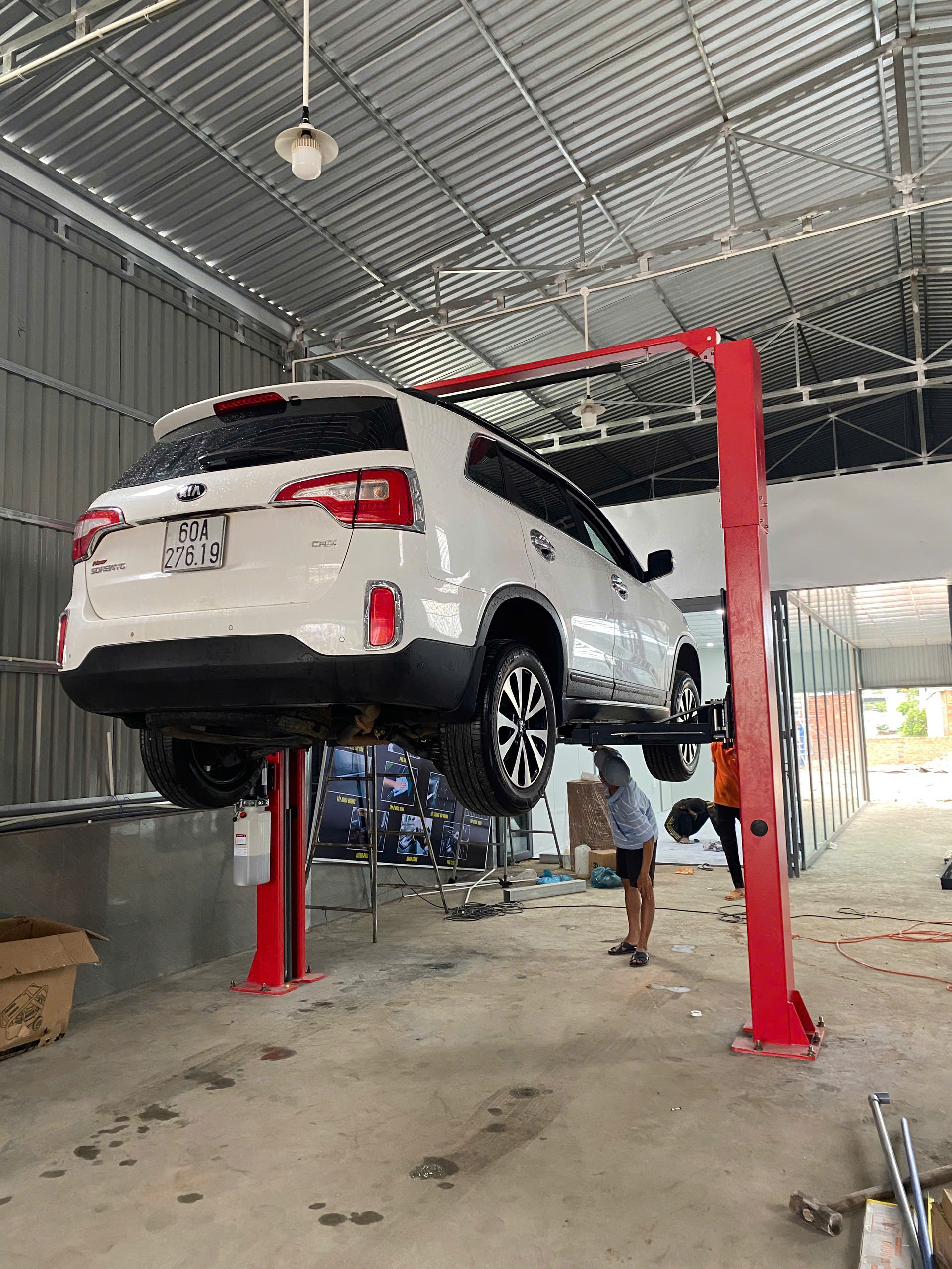 Cầu nâng 2 trụ